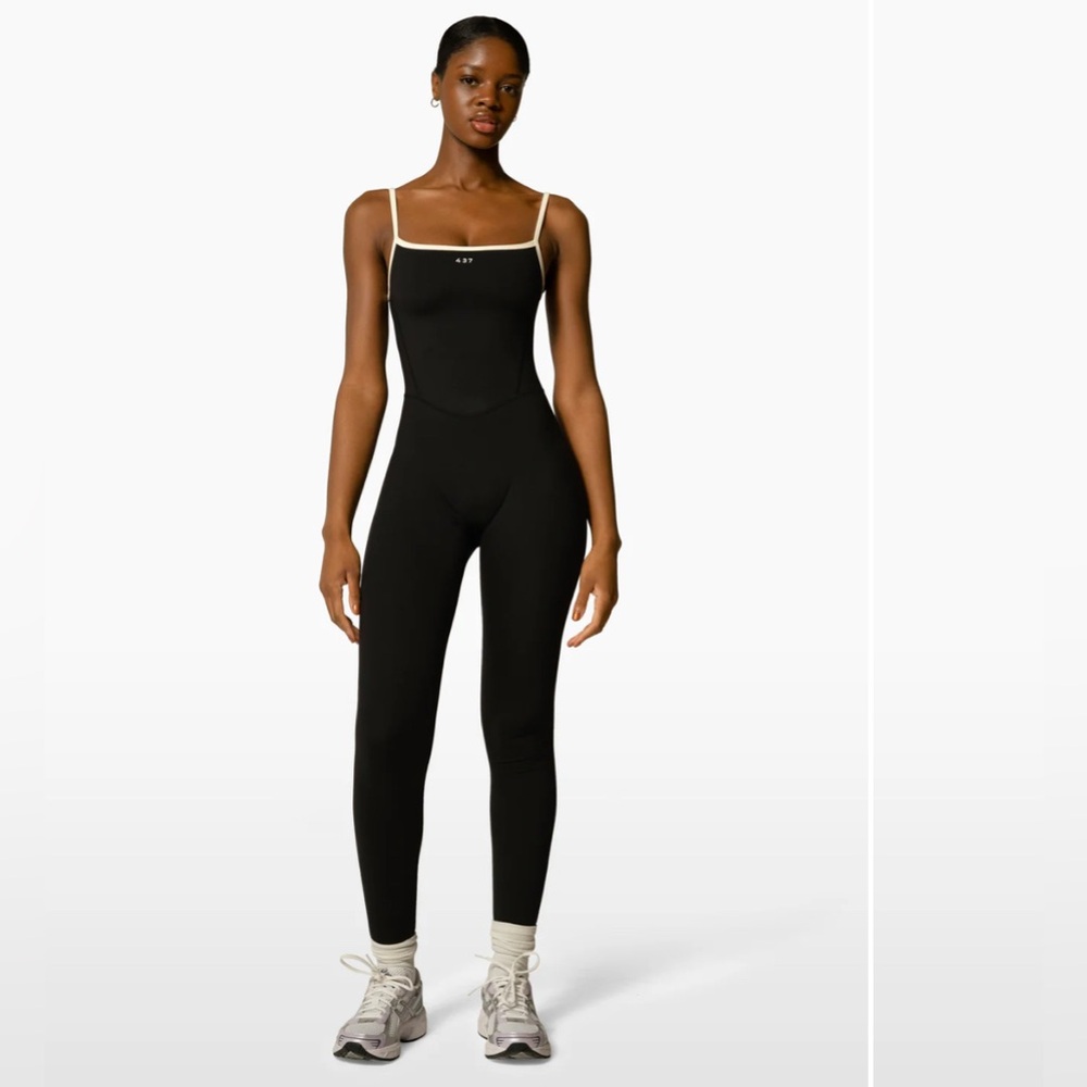 437 Black & Crème Onesie